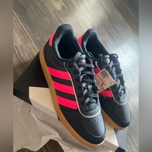 adidas Kids Black & Pink Low-Top Sneakers